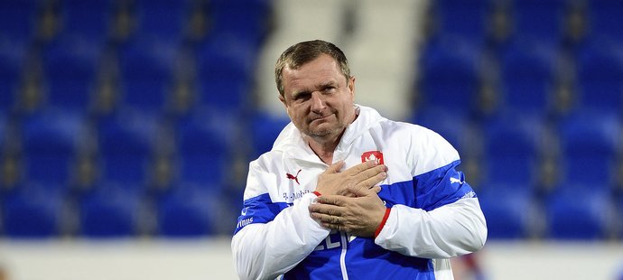 Dojatý Pavel Vrba děkuje plzeňským fanouškům za přivítání na reprezentačním tréninku