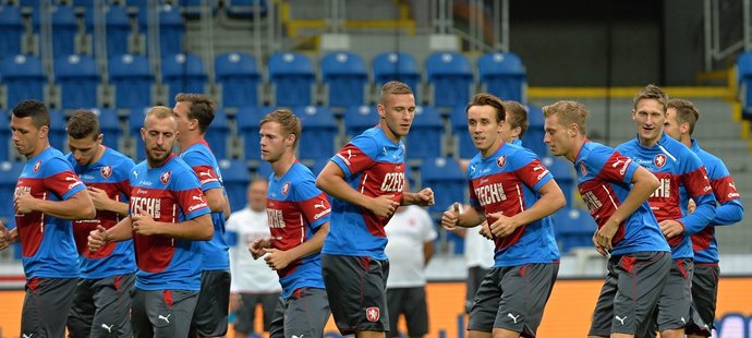 Čeští fotbalisté na otevřeném tréninku před kvalifikačním duelem proti Kazachstánu