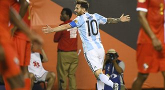 Hattrick za 19 minut! Messi pomohl Argentině na Copa América k postupu