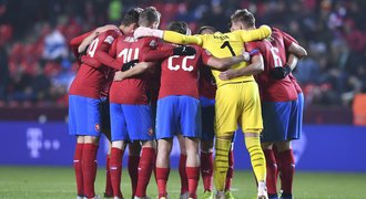 Sebevědomí Češi. Nechtějí selfie z Wembley, ale body od giganta