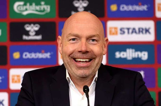 Dánský kouč o Češích: Hráli vysoko, teď jsou trochu dole. Tvrdá slova od bookmakera Dánský kouč o Češích: Hráli vysoko, teď jsou trochu dole. Tvrdá slova od bookmakera