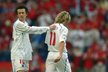Tomáš Rosický s Pavlem Nedvědem v zápase proti Řecku na EURO 2004