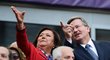 Polský prezident Bronislaw Komorowski s manželkou Annou na zápase Španělů s Italy