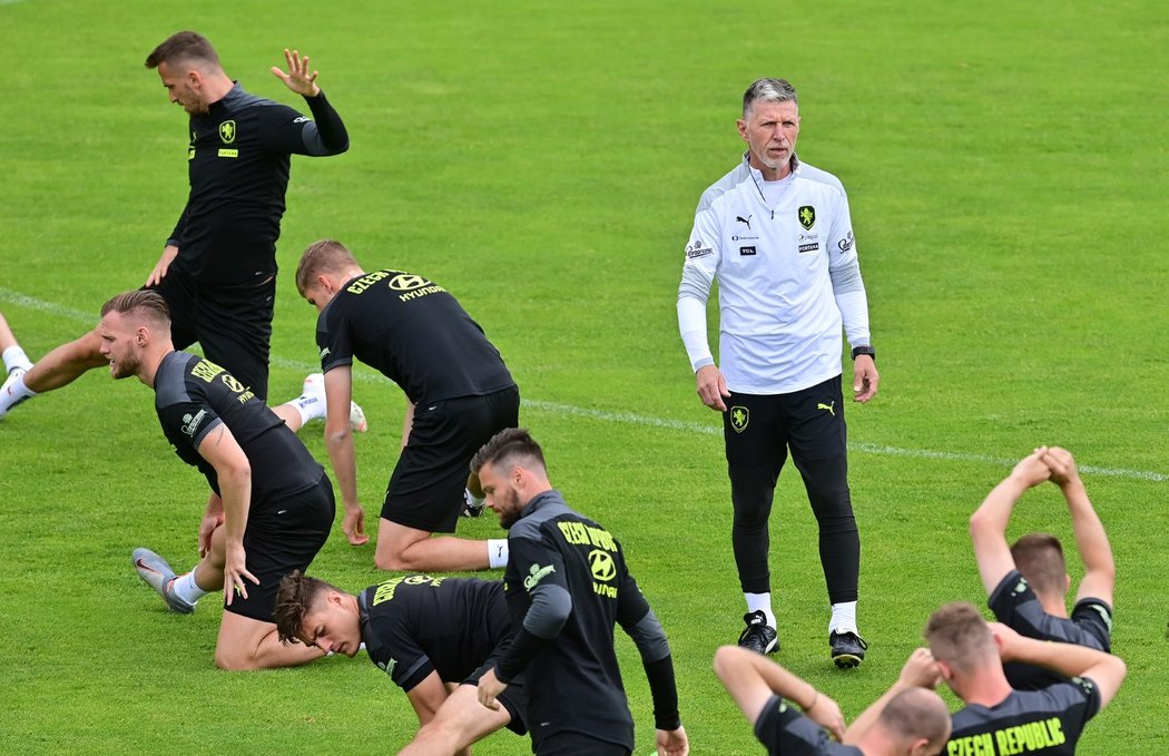 Čeští fotbalisté na středečním tréninku na Strahově