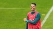 Portugalec Cristiano Ronaldo se dobře baví na tréninku Portugalec Cristiano Ronaldo se dobře baví na tréninku