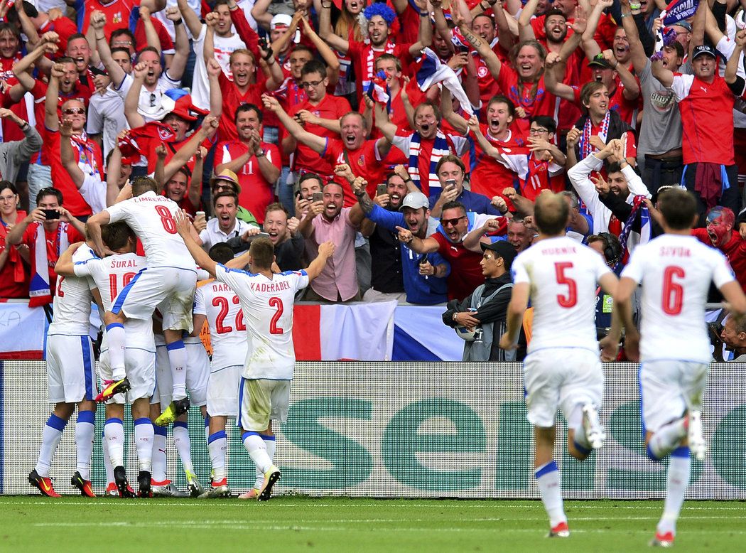 Čeští fotbalisté na mistrovství Evropy ve druhém utkání ve skupině remizovali s Chorvatskem 2:2