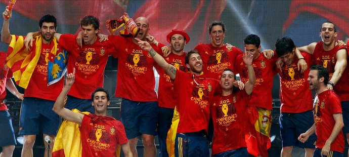 Španělsko si užívá oslav zlatého hattricku