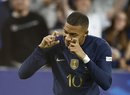 Kylian Mbappé slaví trefu v Lize národů