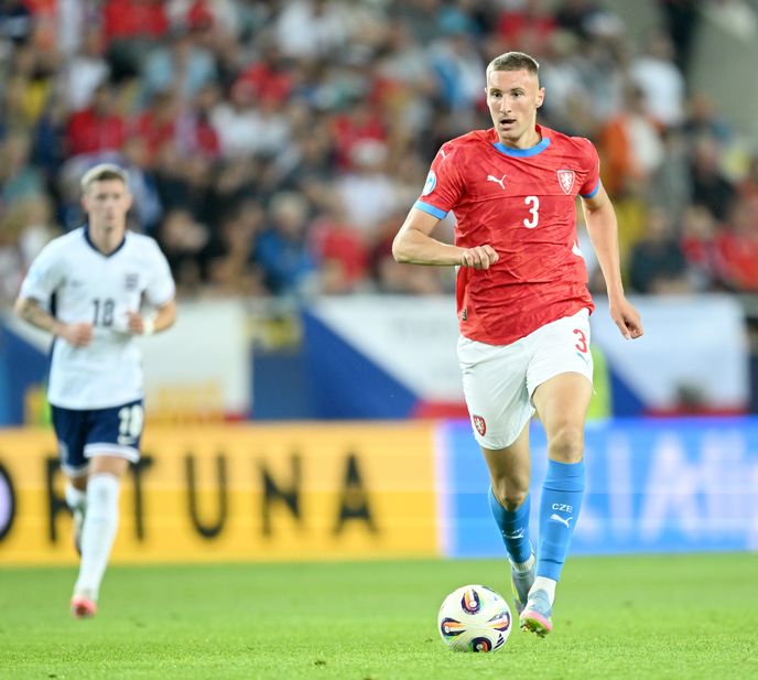 Přestup Ondřeje Kričfalušiho ze Slavie do Monzy se komplikuje Přestup Ondřeje Kričfalušiho ze Slavie do Monzy se komplikuje
