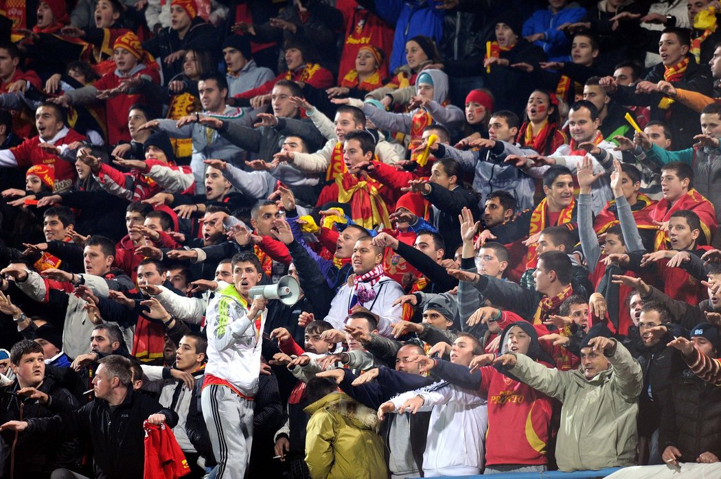 Divocí fanoušci Černé Hory opravdové peklo nakonec tak úplně nepředvedli
