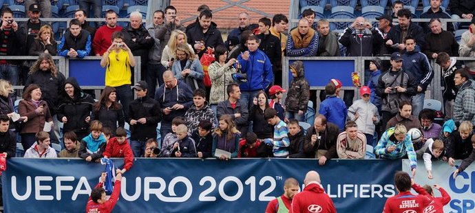 Trénink české reprezentace v Českých Budějovicích provázela mnohdy lepší atmosféra, než na první lize