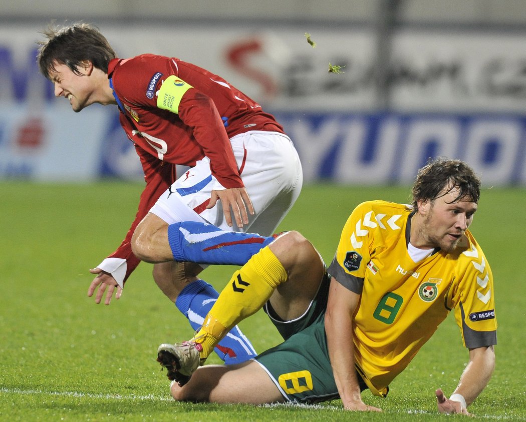 Tomáš Rosický po bolestivém zásahu od Česnauskise