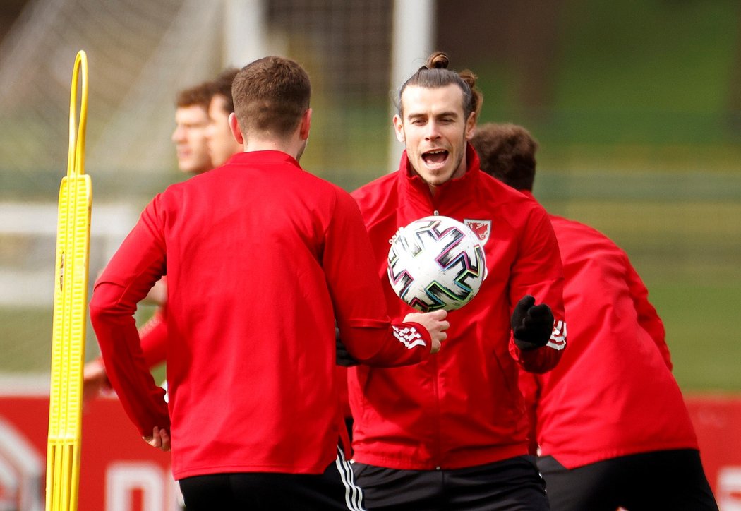 Gareth Bale na tréninku Walesu