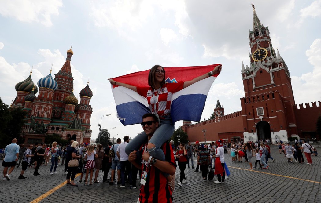 Chorvatští fanoušci v neděli obsadili Moskvu, fotbalem žije i celá země včetně hlavního města Záhřebu