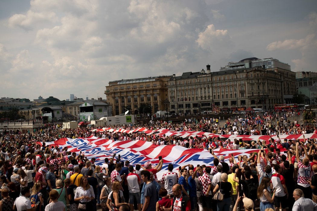 Chorvatští fanoušci v neděli obsadili Moskvu, fotbalem žije i celá země včetně hlavního města Záhřebu