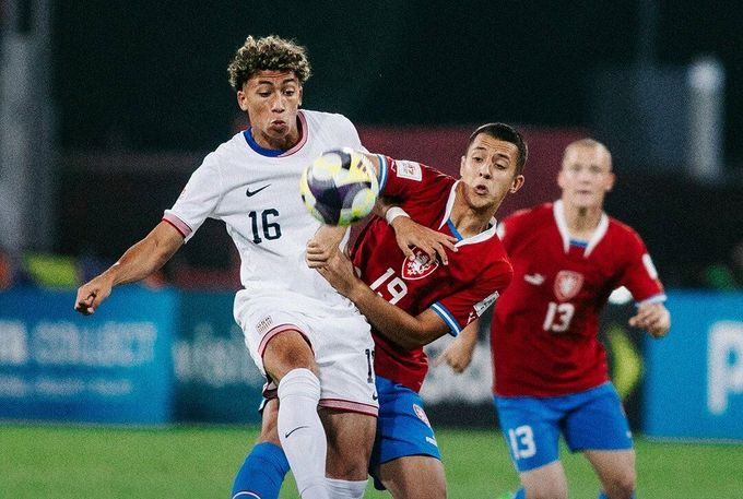 ONLINE MS do 17 let: Česko - USA 0:0. Solidní poločas, mladíci v šancích proti favoritovi ONLINE MS do 17 let: Česko - USA 0:0. Solidní poločas, mladíci v šancích proti favoritovi