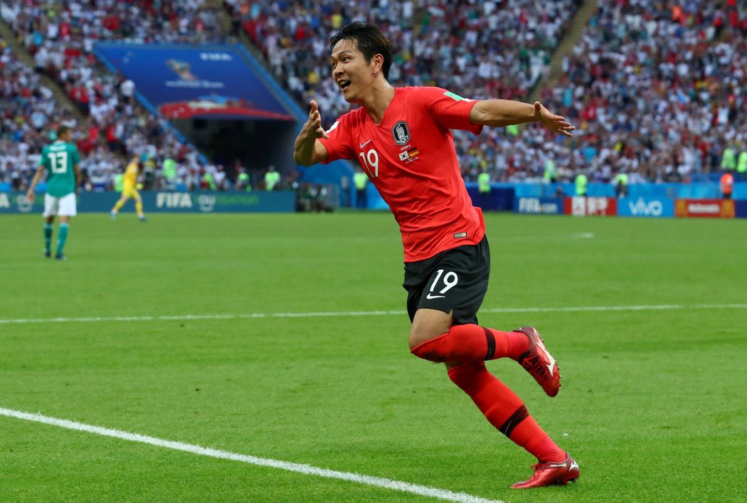 Kim Jong-kwon z Jižní Koreje se raduje z trefy proti Německu