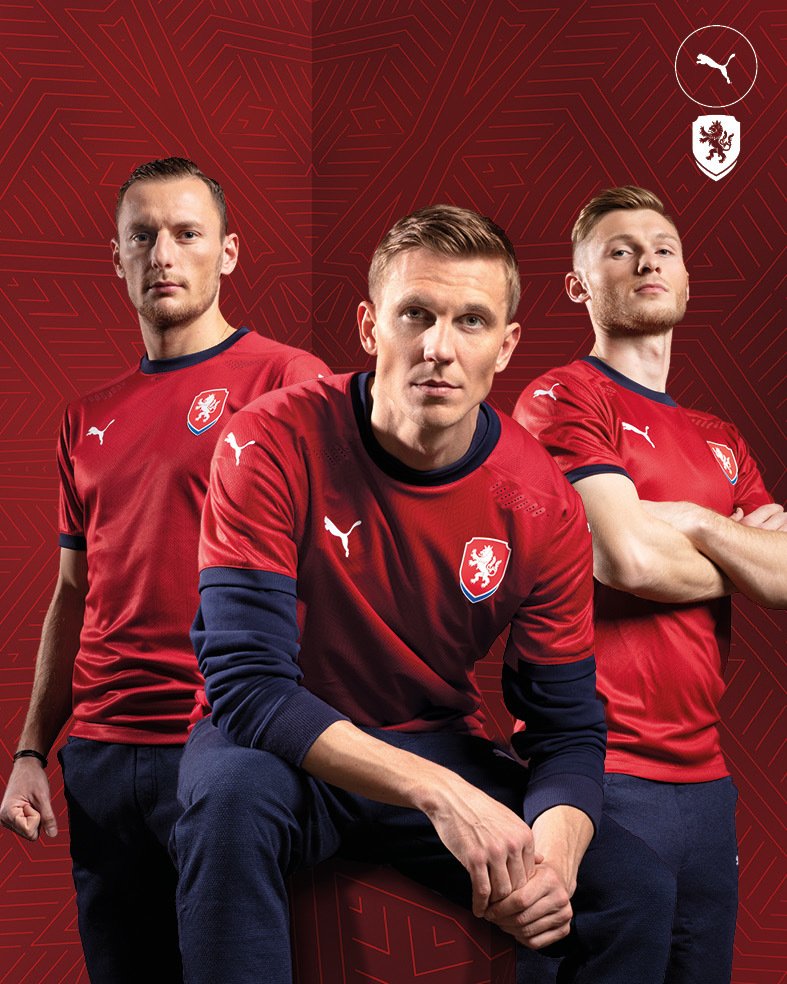 Česká fotbalová reprezentace představila nové domácí dresy