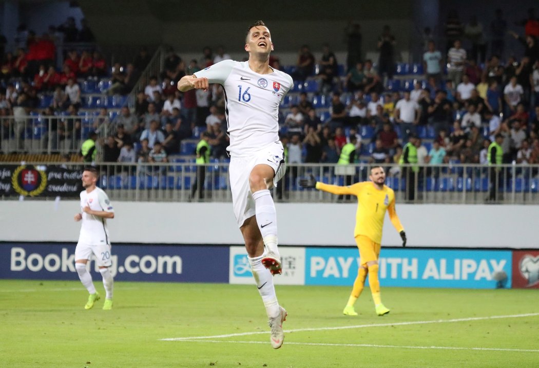 Mladý obránce Dávid Hancko svým gólem v závěru utkání stanovil konečnou výhru Slovenska na hřišti Ázerbájdžánu 5:1