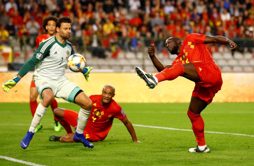 Dvěma góly zařídil Romelu Lukaku výhru Belgie 3:0 nad Skotskem