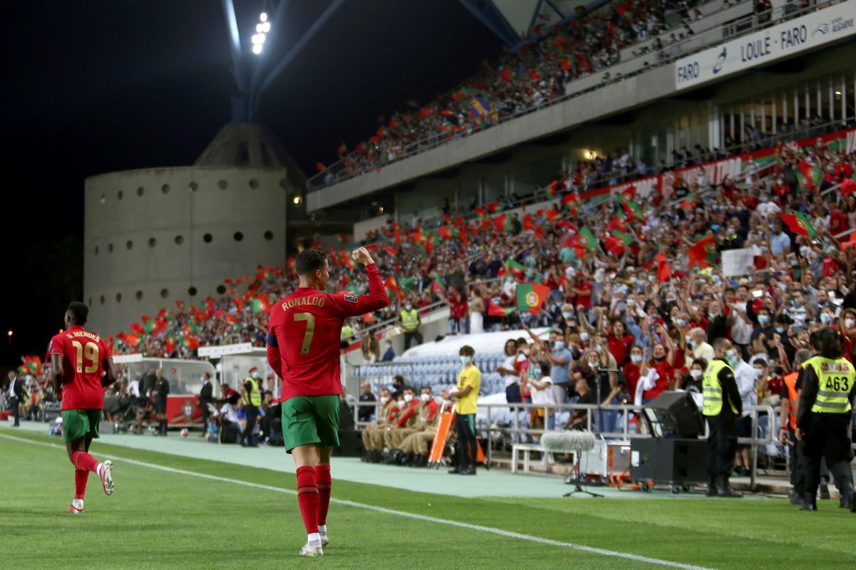 Cristiano Ronaldo nasázel v kvalifikačním utkání proti Lucembursku tři góly