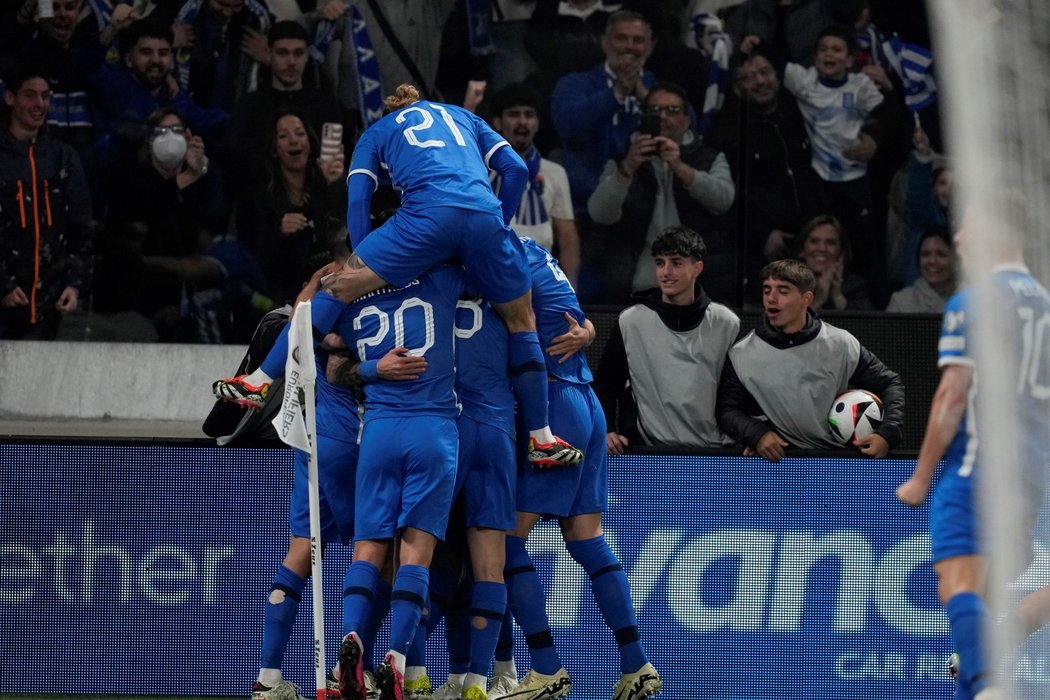 Řekové si v semifinále play off kvalifikace na EURO 2024 bez problémů poradili s Kazachstánem