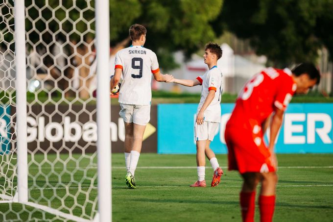 MS do 17 let ONLINE: Česko - Tádžikistán 3:0. Škrkoň nasázel hattrick za 20 minut! MS do 17 let ONLINE: Česko - Tádžikistán 3:0. Škrkoň nasázel hattrick za 20 minut!