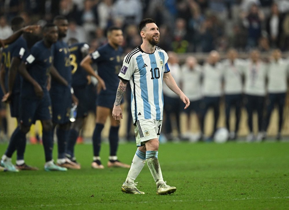 Lionel Messi šel na penaltu jako první ze svého týmu