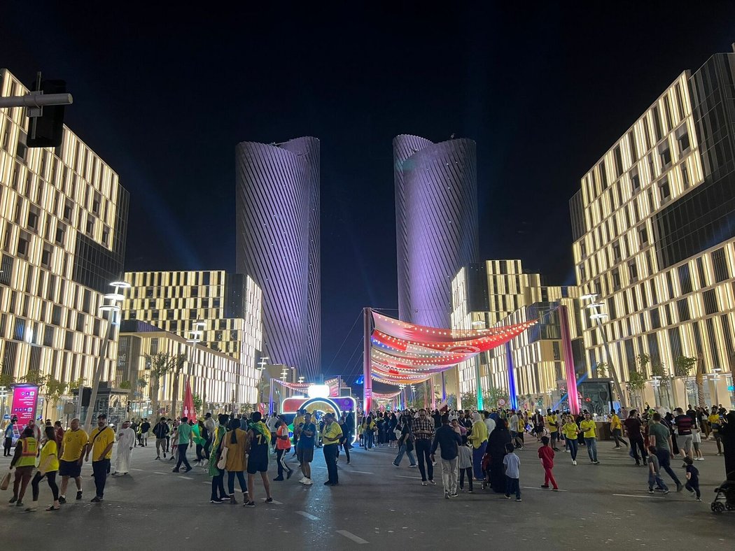 Karneval v Kataru se rozjel naplno! Ve čtvrtek večer šli poprvé do akci Brazilci
