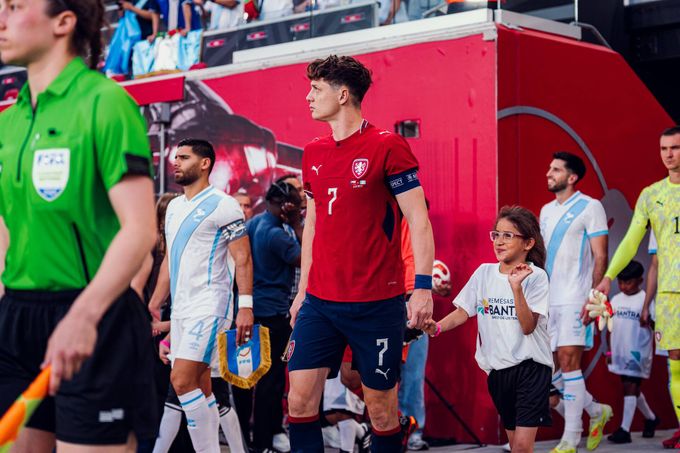 MS ve fotbale ONLINE: Otazníky po generálce přibyly. Špatná první půle, povedená druhá MS ve fotbale ONLINE: Otazníky po generálce přibyly. Špatná první půle, povedená druhá