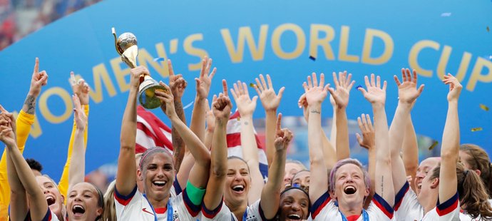 Americké fotbalistky po čtyřech letech znovu obhájily triumf na mistrovství světa žen