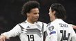 Leroy Sané (vlevo) zařídil vedení Němců v utkání v Nizozemsku