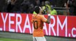 Memphis Depay slaví vyrovnávací gól v utkání s Německem