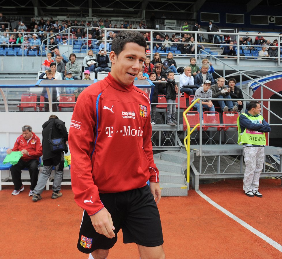 Marek Suchý přichází na olomoucký stadion.