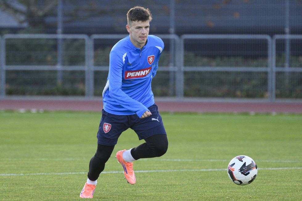 ONLINE: Česko - San Marino. Hellebrand debutuje, na hrotu Sejk. Hraje i Ladra ONLINE: Česko - San Marino. Hellebrand debutuje, na hrotu Sejk. Hraje i Ladra