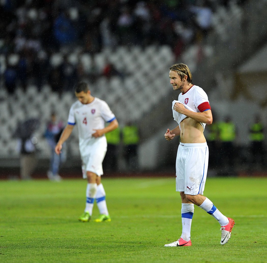 Záložník Jaroslav Plašil vedl Čechy do přípravného zápasu v Maďarsku s kapitánskou páskou. Duel skončil 1:1