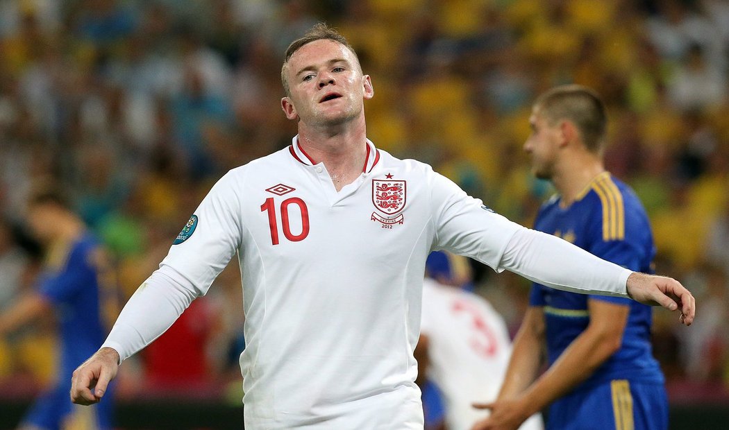 Wayne Rooney v prvním utkání, do kterého na evropském šampionátu zasáhl