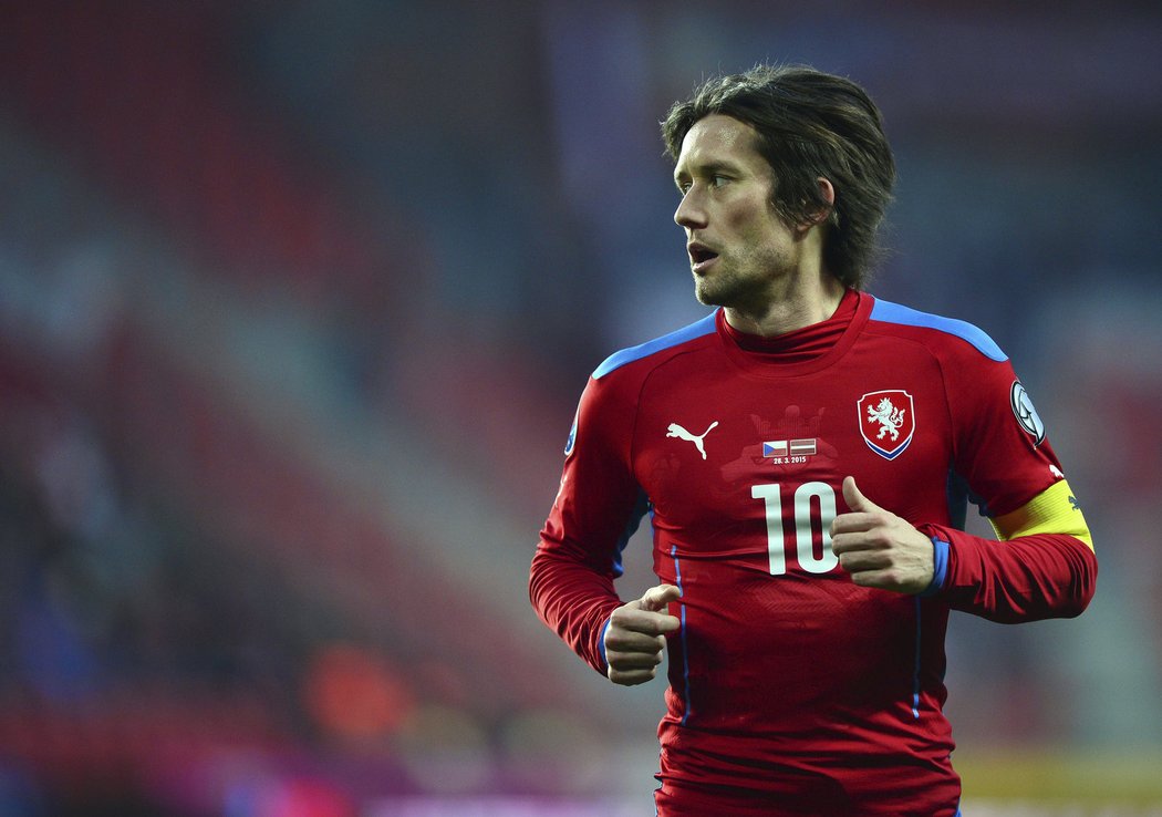 Záložník Tomáš Rosický v dresu reprezentace