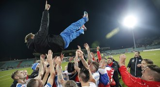 Na Slovensku po postupu fotbalistů šílí: Fantazie, Francie je naše!