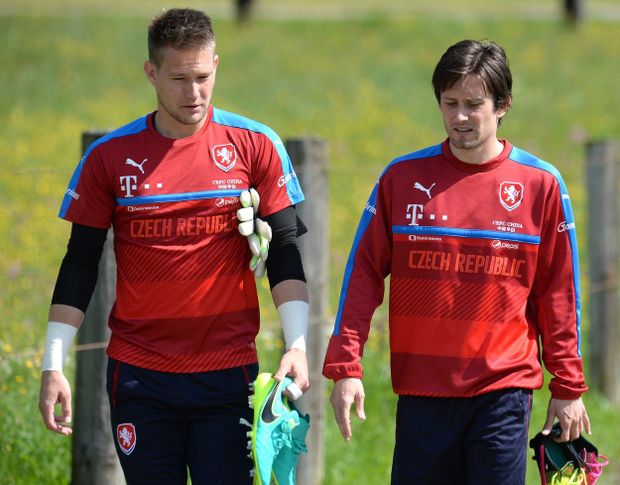 Tomáš Vaclík a Tomáš Rosický společně reprezentovali na EURO 2016 Tomáš Vaclík a Tomáš Rosický společně reprezentovali na EURO 2016