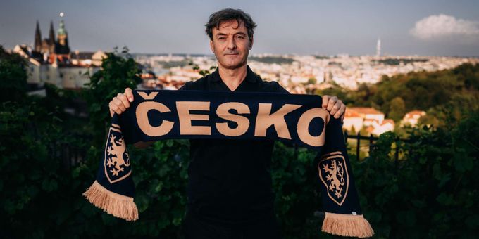 Nový kouč Denia: operace Schick, byt v Praze, jiní asistenti. Jak je na tom s angličtinou? Nový kouč Denia: operace Schick, byt v Praze, jiní asistenti. Jak je na tom s angličtinou?