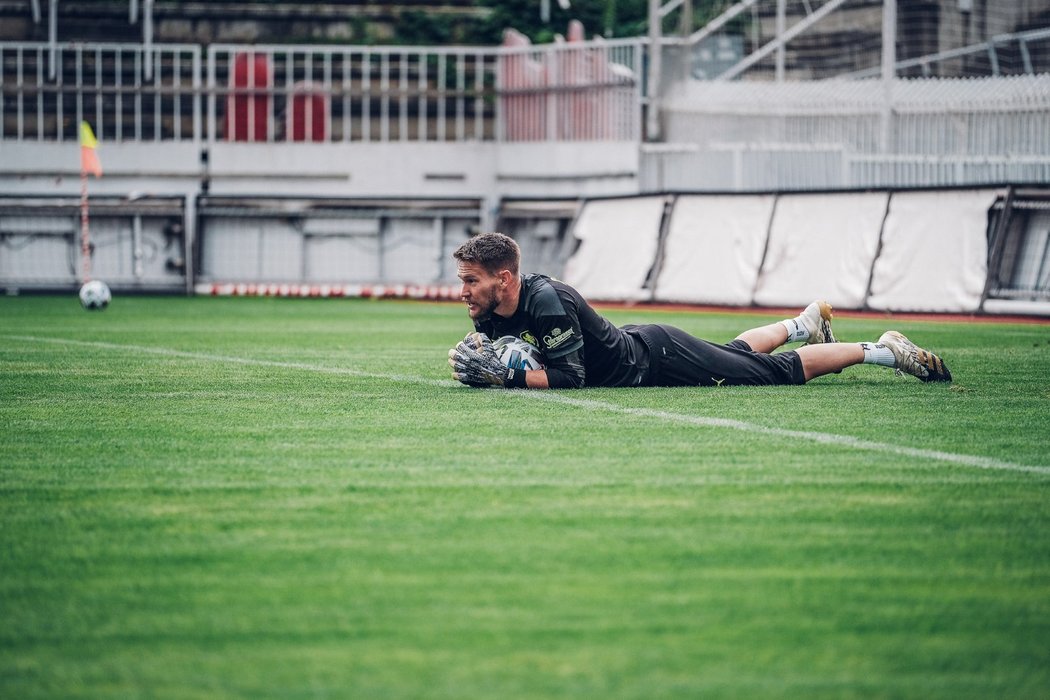 Brankář Tomáš Vaclík při přípravě fotbalové reprezentace na zápasy Ligy národů