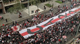 River Plate má osmikilometrovou vlajku, chce být neporazitelný