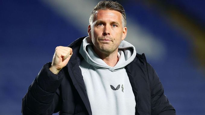 Složité hledání nového trenéra pro Krejčího: nejprve odmítnutí, pak zvrat Složité hledání nového trenéra pro Krejčího: nejprve odmítnutí, pak zvrat