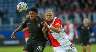 Luhansk - Slavia 2:1. Postup i přes Kolářovy hrubky, spasitel Jurásek