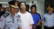 Ronaldinho i jeho bratr skončili v Paraguayi ve vězení
