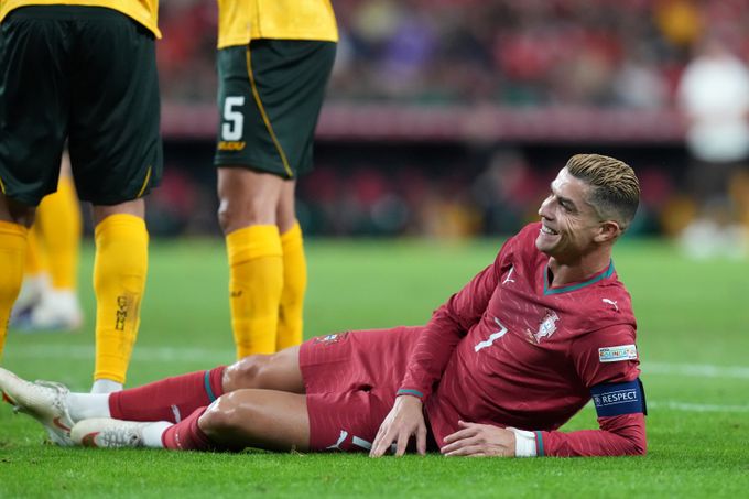 Ronaldo zná trest za opuštění reprezentace: pokuta 6 tisíc korun, příští zápas stihne Ronaldo zná trest za opuštění reprezentace: pokuta 6 tisíc korun, příští zápas stihne