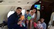 Hvězdný fotbalista Cristiano Ronaldo se rozhodl prodat svůj tryskáč, který vlastní od roku 2015 Hvězdný fotbalista Cristiano Ronaldo se rozhodl prodat svůj tryskáč, který vlastní od roku 2015