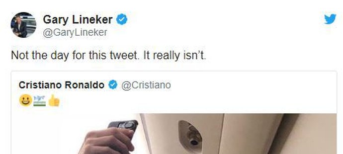 Gary Lineker zkritizoval tweet Cristiana Ronalda z paluby soukromého letadla