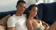 Cristiano Ronaldo udělal něco, co nedělá často: Zveřejnil společný snímek s přítelkyní Georginou Rodríguezovou. 